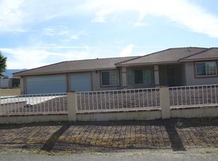 9550 Riggins Rd, Phelan, CA 92371