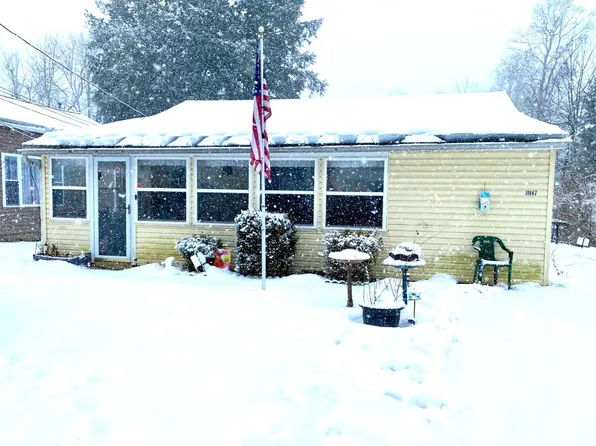 11867 Highland Ave, Conneaut Lake, PA 16316