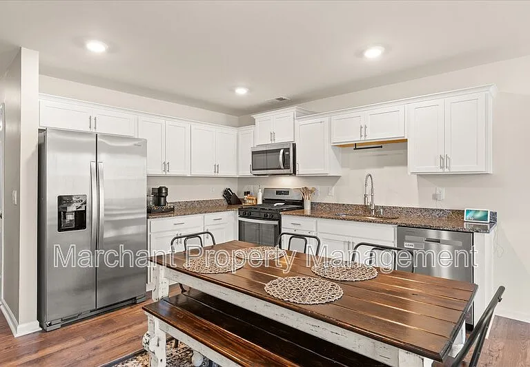 107 Mable Leaf Ln — Photo 8