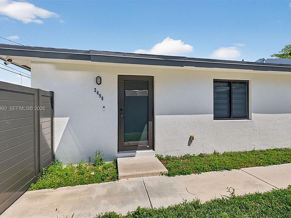 3rd image of 2492 SW 44th St #2492
