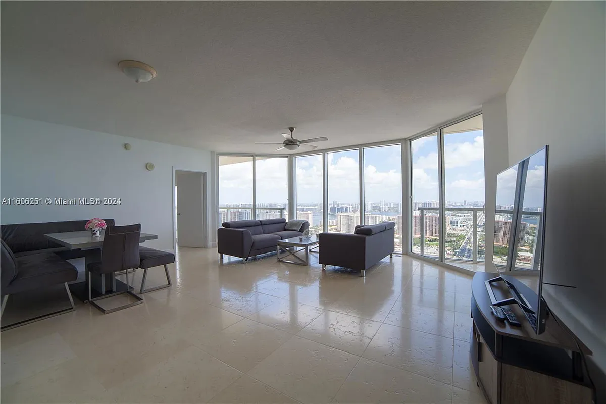 Photo 1 of 25 - 16699 Collins Ave #3707 - Sunny Isles Beach, FL Primary Photo - 16699 Collins Ave #3707