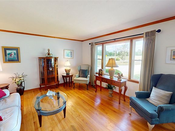 3rd image of 8095 Smiths Grove Scottsville Rd