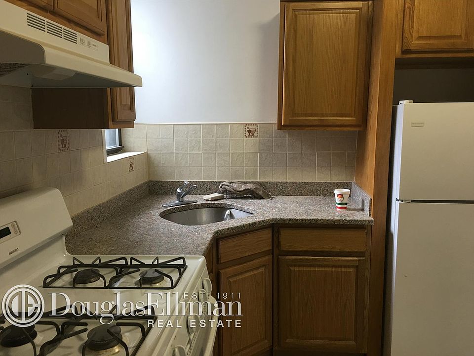1st image of 3106 38th St #5