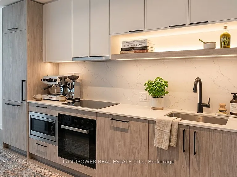 91 Montclair Ave #802 — Photo 17