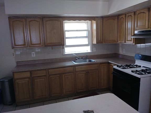 Kitchen (Being renovated will be ready August 1st or before)