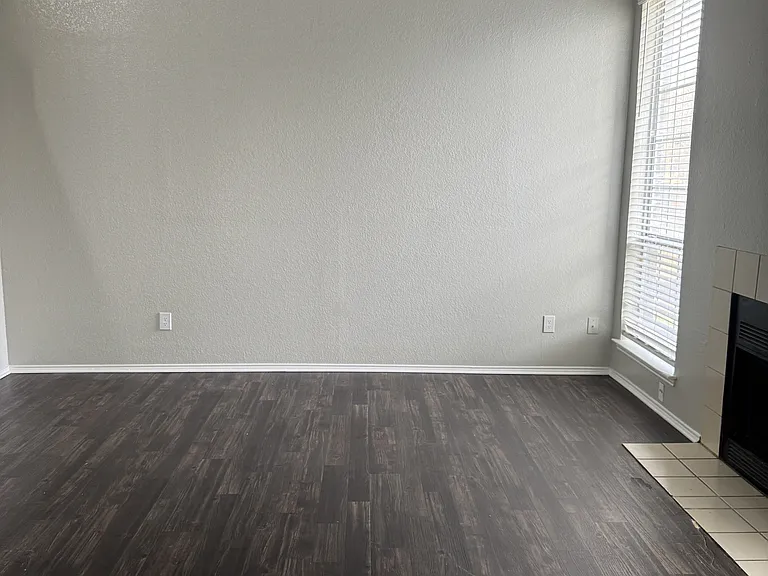 5976 Westcreek Ct N — Photo 1