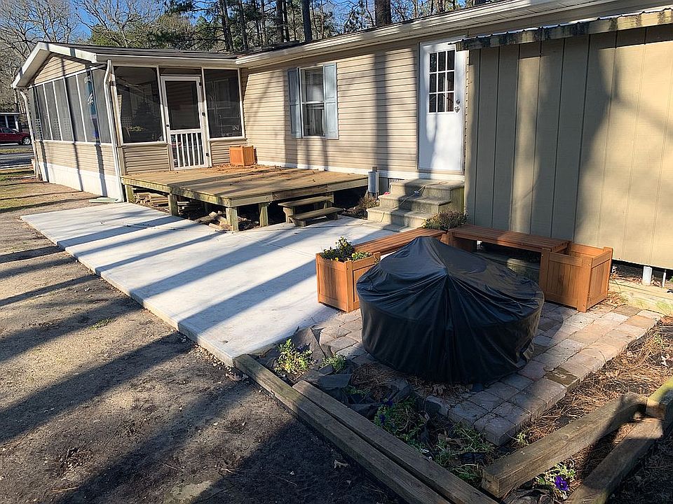 2nd image of 34503 Tennessee Dr