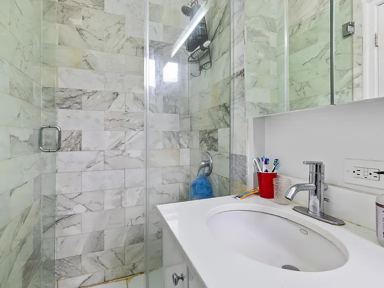384 Broome St #17 — Photo 6
