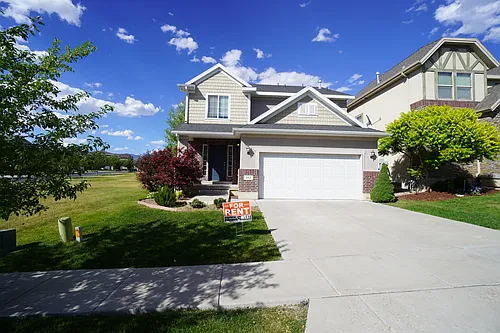 883 S Daisy Dr Photo 1