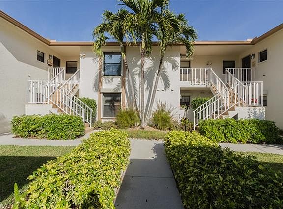 2nd image of 527 Lake Louise Cir Unit 201
