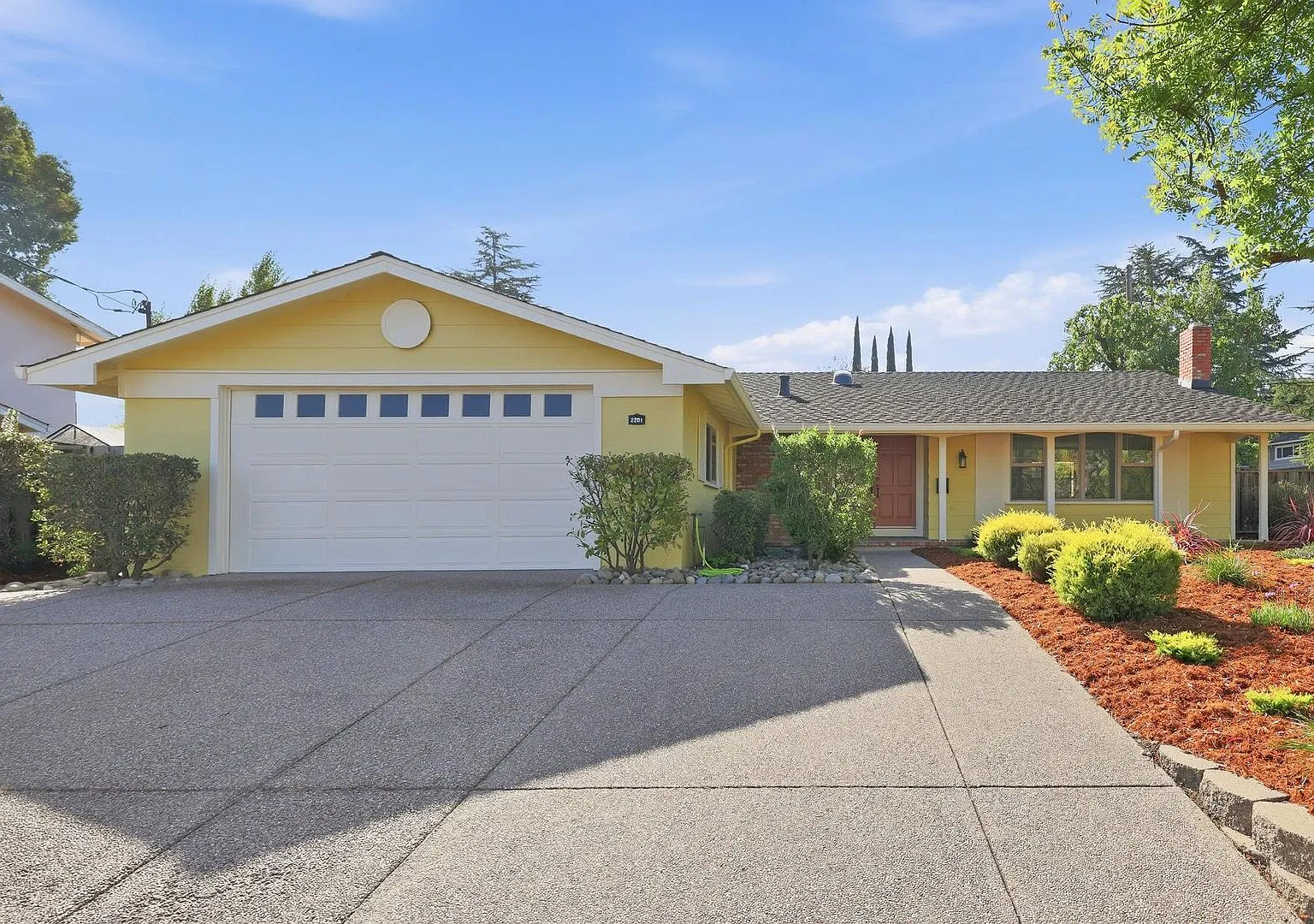 Beautiful 3 Bedroom Home in Walnut Creek! — Photo 1