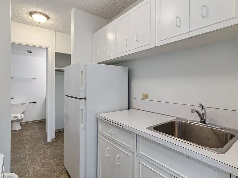 2010 Hope St SW #104 — Photo 24