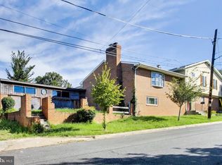 4414 Banks Pl NE, Washington, DC 20019