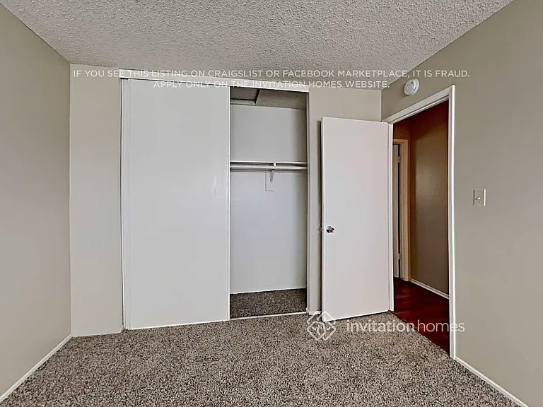 7913 Samantha Way — Photo 10