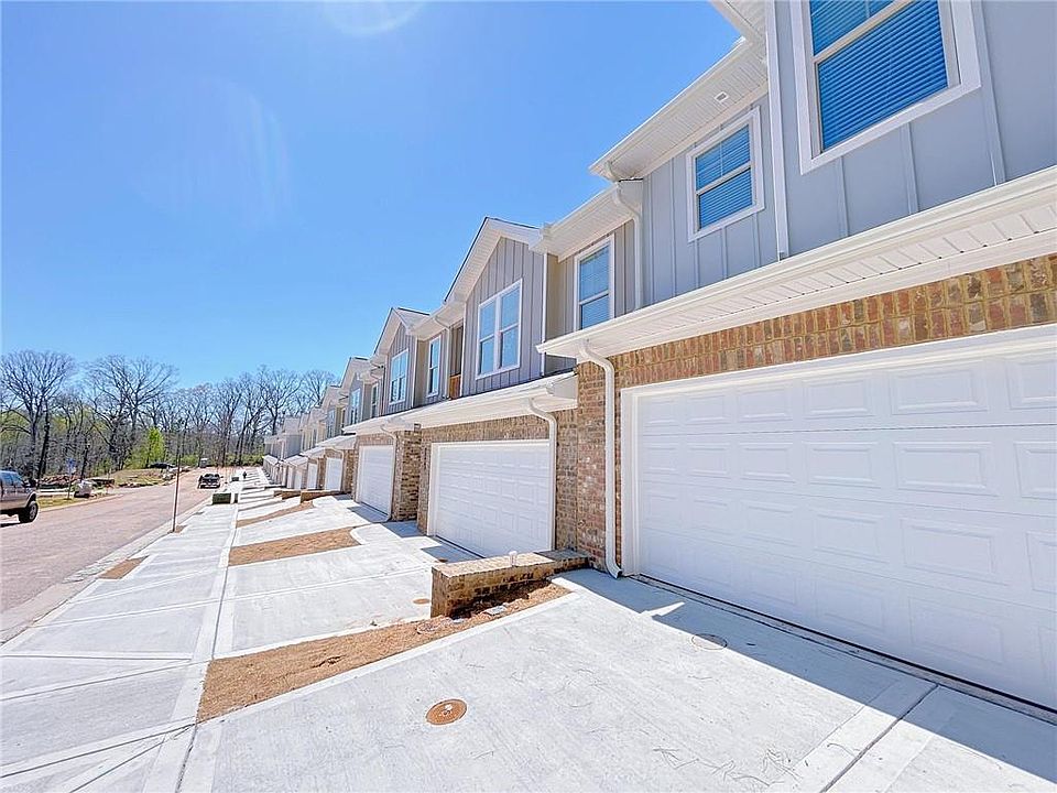 1st image of 2586 Mills Commons Dr