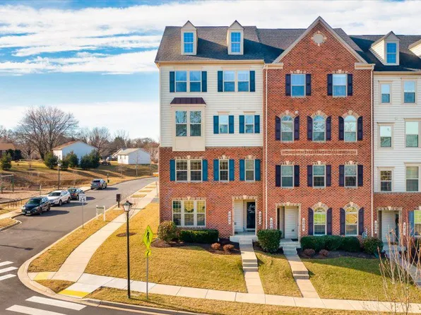 5800 Oakdale Village Rd, Ijamsville, MD 21754