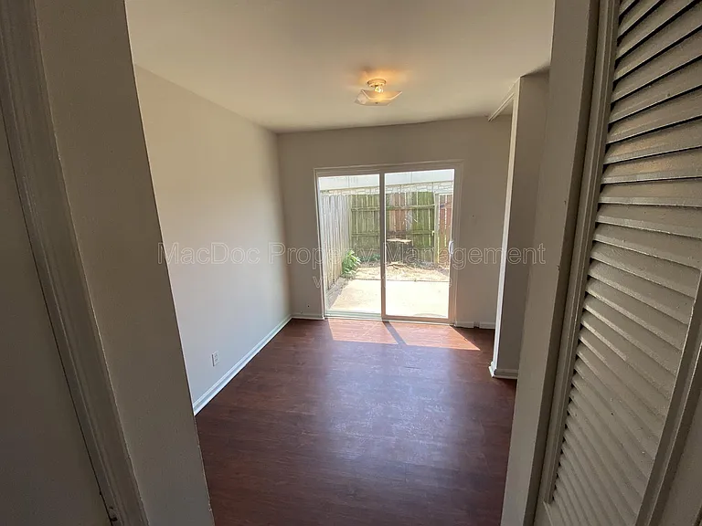 110 Hughey Ct — Photo 26