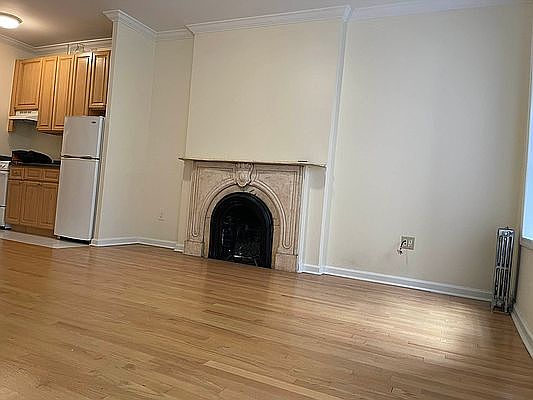 2nd image of 60 W 56th St #B4