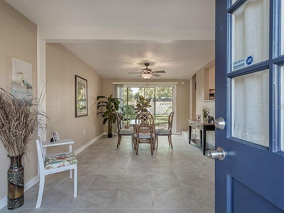 3rd image of 816 W Virginia Ave