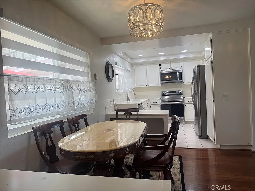2 bed, 1152 sqft, $3,000 — Photo 4