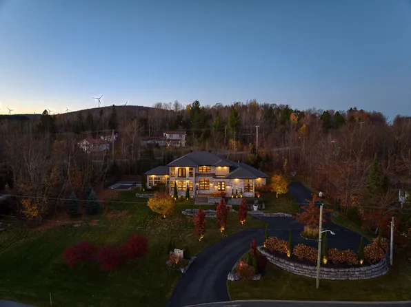 946 Rue Lisae, Thetford Mines, QC G6G 0A2