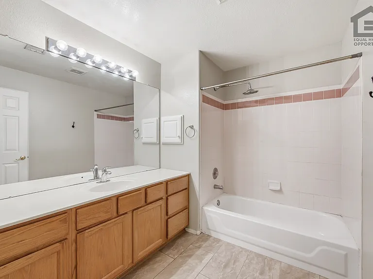 6288 W Rose Garden Ln — Photo 34