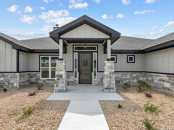 5th image of 117 Hondo Drive