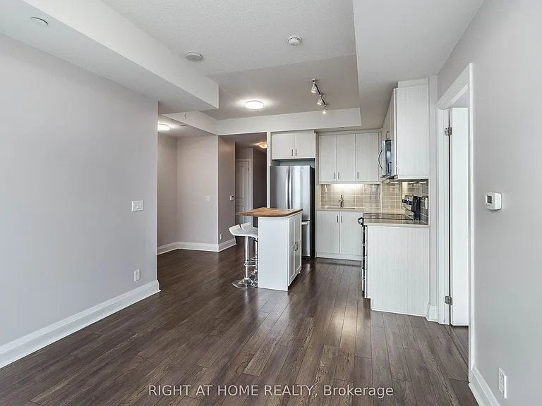 17 Zorra St #903 — Photo 13