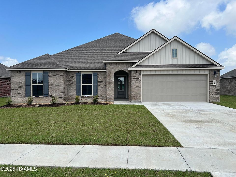 1st image of 504 Fontaine Ct