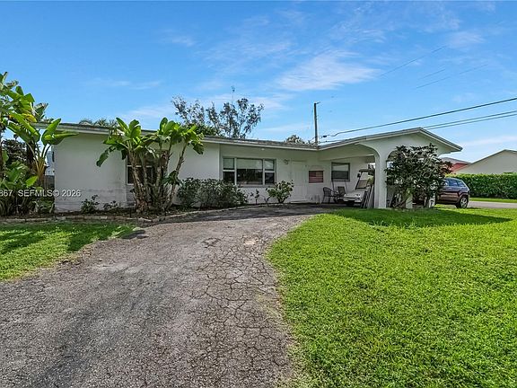 5th image of 5630 SW 55th Ave