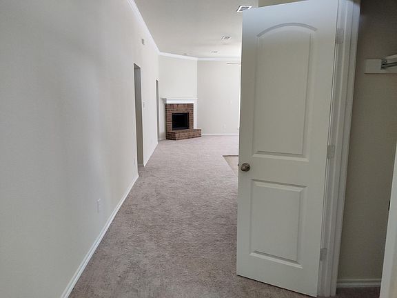 5th image of 1721 Tobin Dr