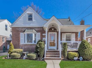 175 James St, Franklin Square, NY 11010