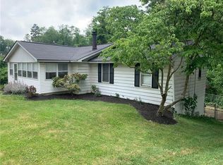 3201 Heights Rd, Aliquippa, PA 15001