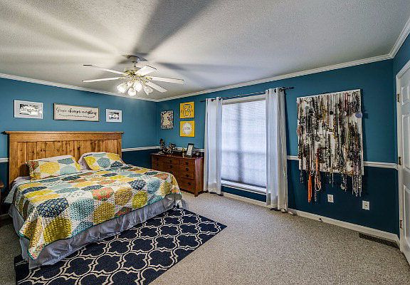 5th image of 1730 Mountain Top Ln