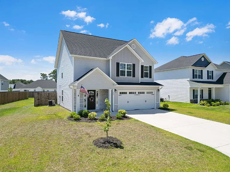 217 Lookout Ln — Photo 3
