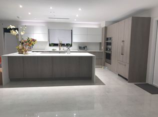 1432 SW 118th Ct, Miami, FL 33184