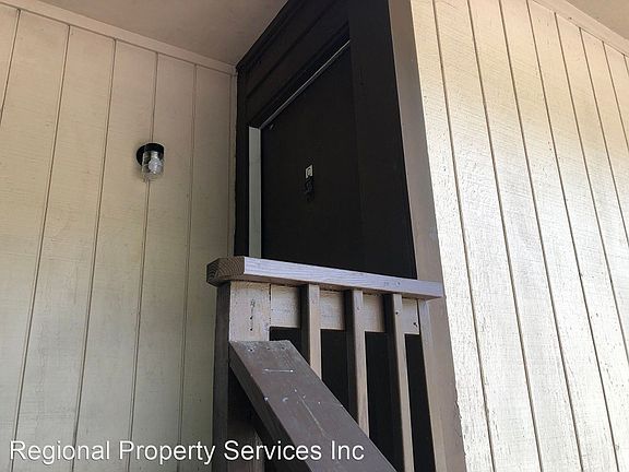 2nd image of 744 Pointe Ct #11296466