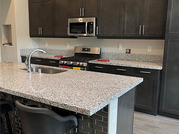 3rd image of 25106 Citron Ln