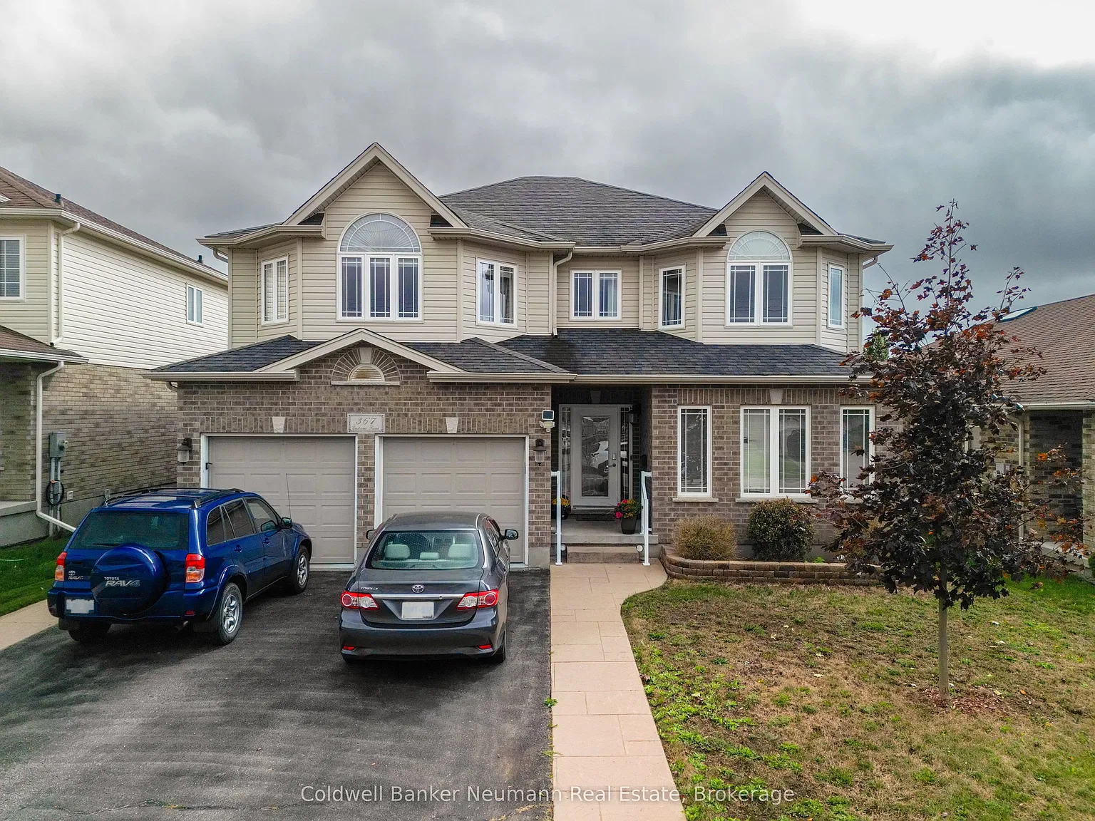 4 bed, $3,700 — Photo 1