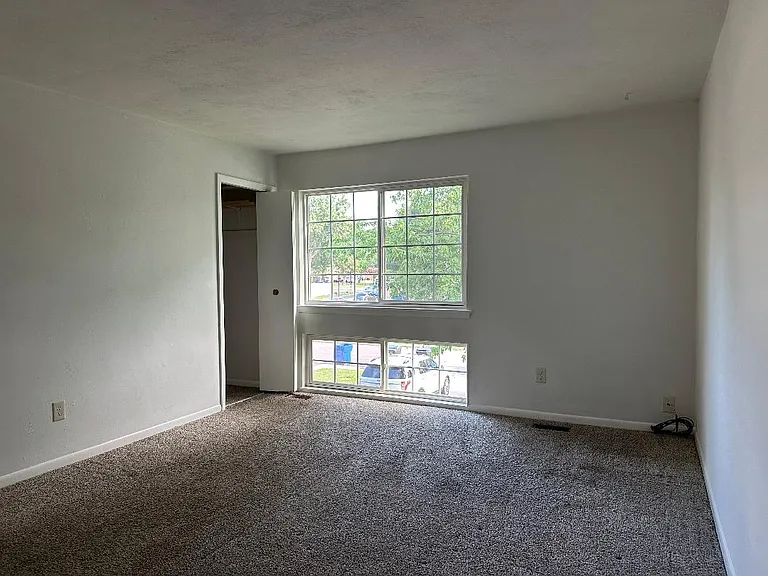 5716 Morningside Ct — Photo 13