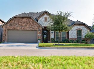 1616 Barrel Oak Dr, Burleson, TX 76028