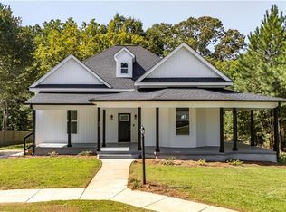 75 Rose St, Tallapoosa, GA 30176