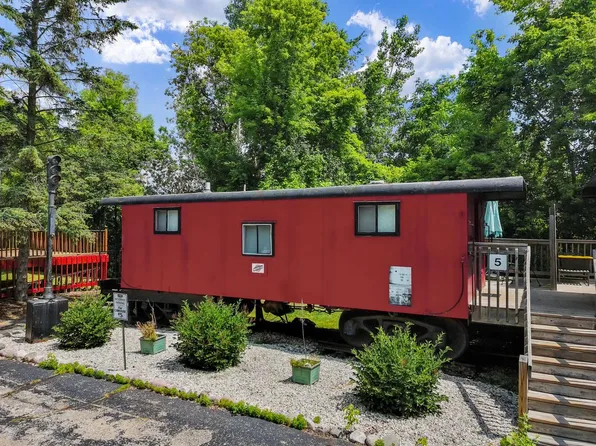 301 East Townline ROAD, Lake Geneva, WI 53147