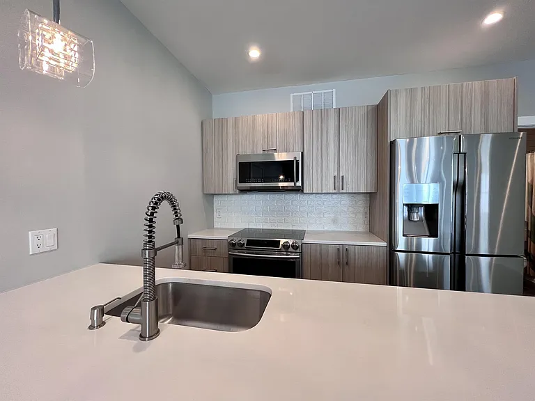340 Adams St NE #302 — Photo 11