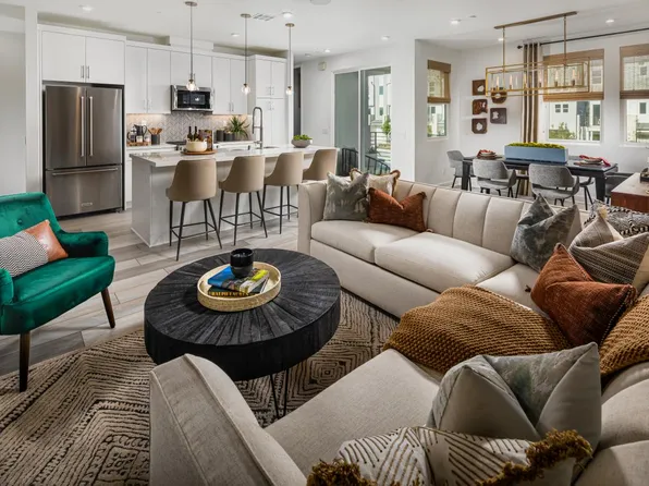 1815 W Bushell St, Anaheim, CA 92805