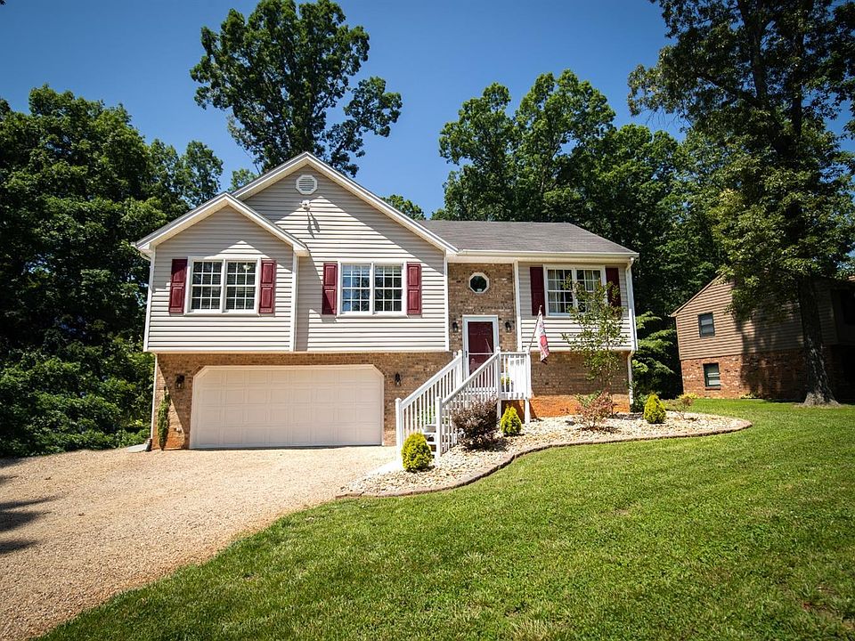 1st image of 200 Jefferson Woods Dr