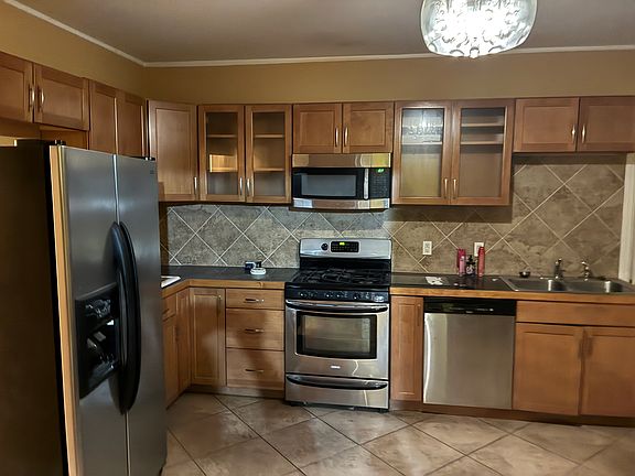 4th image of 77 Winthrop St #77