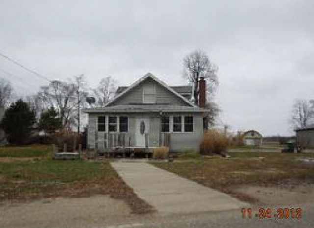 1st image of 23652 N Shore Dr