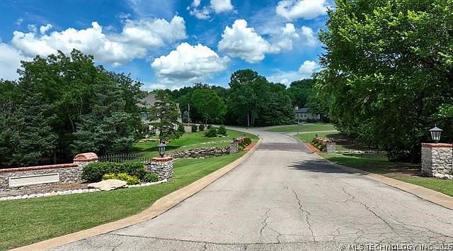 1st image of 2005 Sheffield Ln