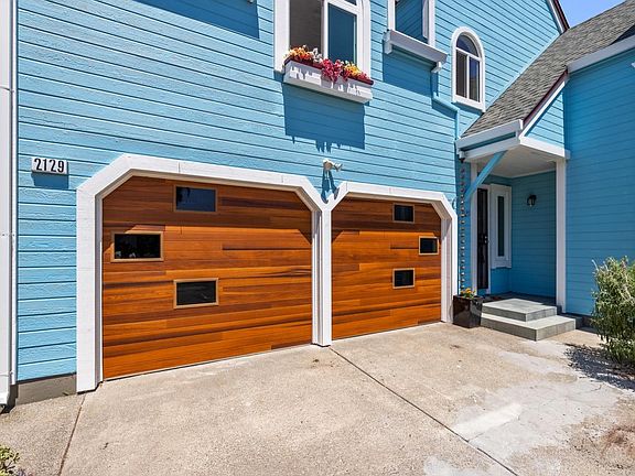 5th image of 2129 Crosspoint Avenue